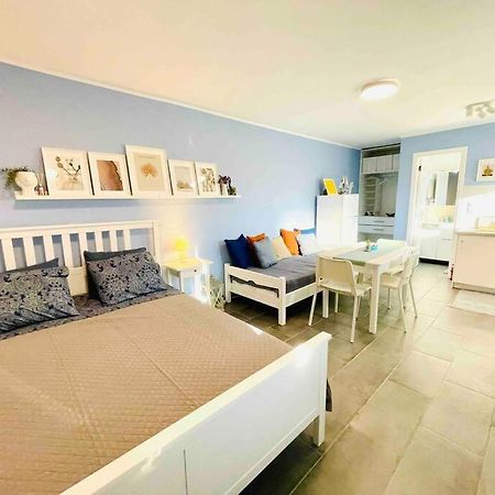 Cozy, Newly Renovated Apartment In Gavrio. Exterior foto